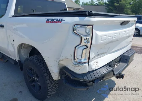 2020 Chevrolet Silverado 1500 4Wd Short Bed Lt Trail Boss z USA, uszkodzony, nr VIN 1GCPYFED0LZ282386